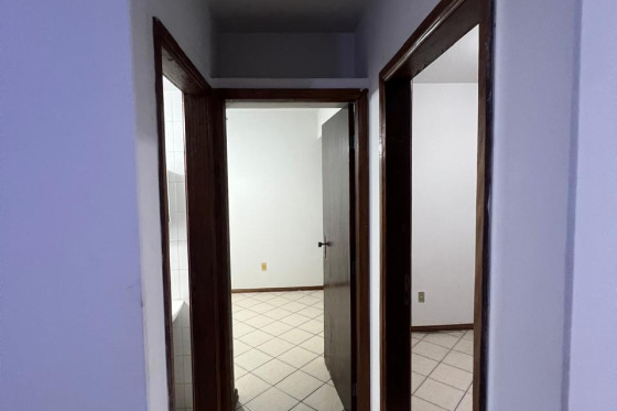 Apartamento para alugar - 60.00m² - Zona III, Umuarama-PR