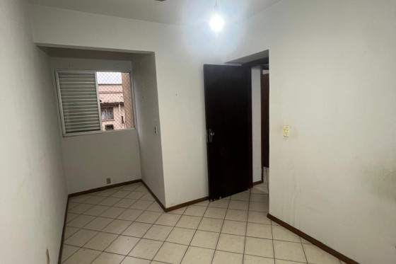 Apartamento para alugar - 60.00m² - Zona III, Umuarama-PR