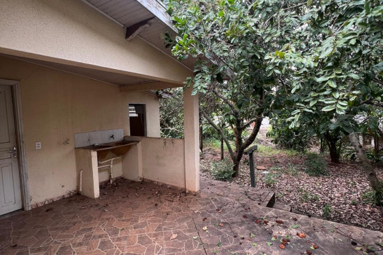 Casa à venda - 500m² - Umuarama-PR