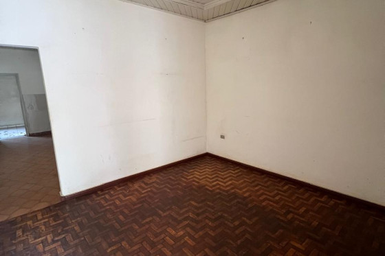 Casa à venda - 500m² - Umuarama-PR