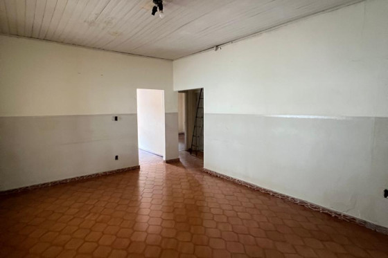 Casa à venda - 500m² - Umuarama-PR