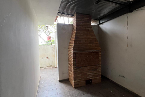 Casa para alugar - 100.00m² - Umuarama-PR