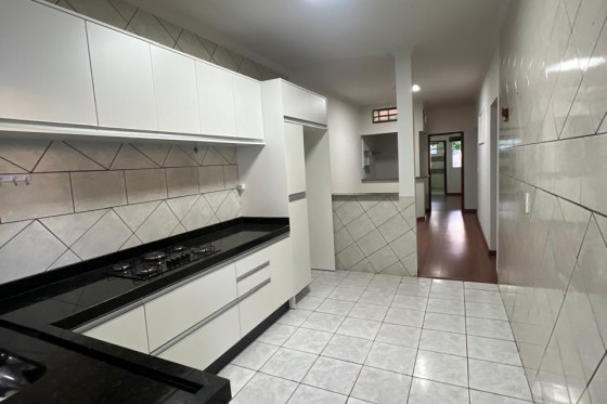 Casa à venda - 147.77m² - Zona 3, Umuarama-PR